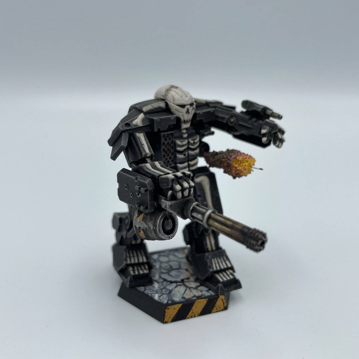 KierdaleModels's tweet photo. The completed Atlas III.

 #battletech #mechwarrior #alphastrike #battletechalphastrike #catalystgamelabs #battletechminiatures #AS7D3 #atlasmech #atlasIII #camospecs https://t.co/e3dy7wQNLY