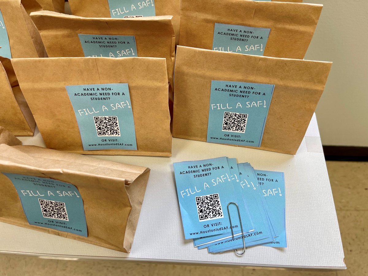 HarvardES_WRS's tweet photo. Fill a SAF Campaign! Harvard teachers and staff can find a sweet treat, along with some information about how to use the Student Assistance Form in the teacher's lounge. Together we can connect more families to support our Harvard Eagles! 🦅💙💛
@HISD_Wraparound 
@HarvardSchool https://t.co/iW77DB6jvj