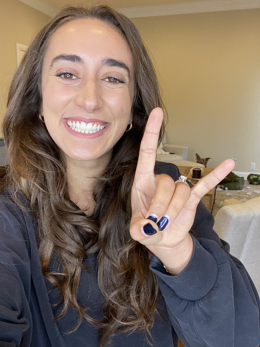 starstrickenSF's tweet photo. @ young people, especially young women interested in STEM! i’m giving a (free!) talk this evening on my journey in astrophysics and pursuing my dreams. come hang out with me at 5pm PT 🤍🤘🏽 

link to attend: https://t.co/ZprCvnp2sj https://t.co/BZTrhbGJwQ