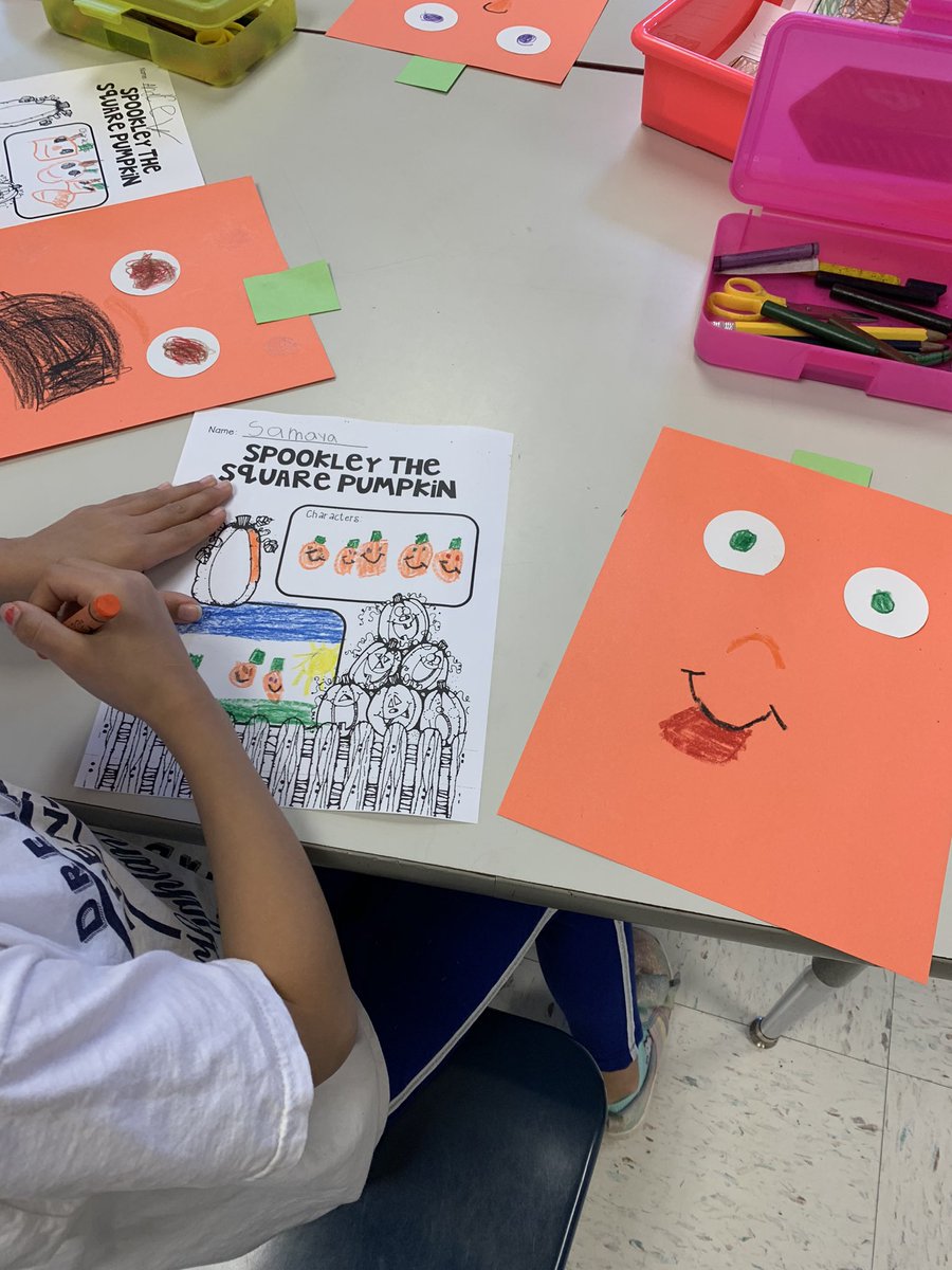 Teach1899's tweet image. Celebrating Unity Day with a favorite story about accepting all! 🎃 🧡 @frps_sb #spookley