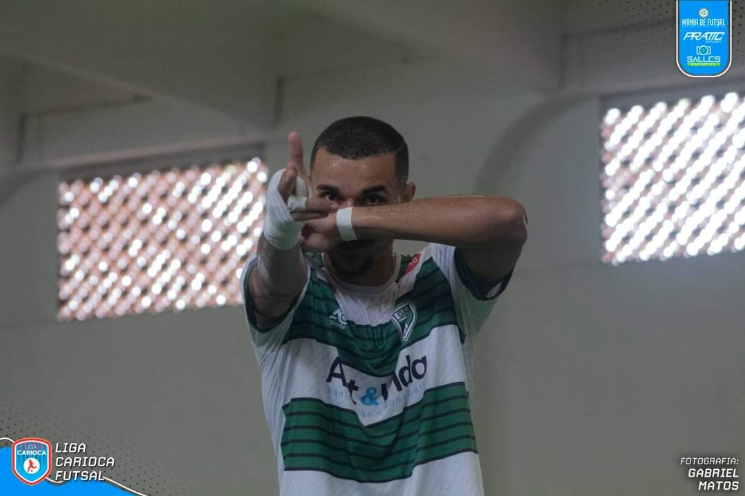 LinneckerMelo17's tweet photo. Nunca Duvide De Mim, Tá?!
Isso Me Motiva 🤙🏽⚽️
Se Me Der Munição, A Bala Come Hahaha 😜

#FazOSeuEDáOGás 👊🏽
#MeteBala 🔫 https://t.co/NwEQrcr4wZ
