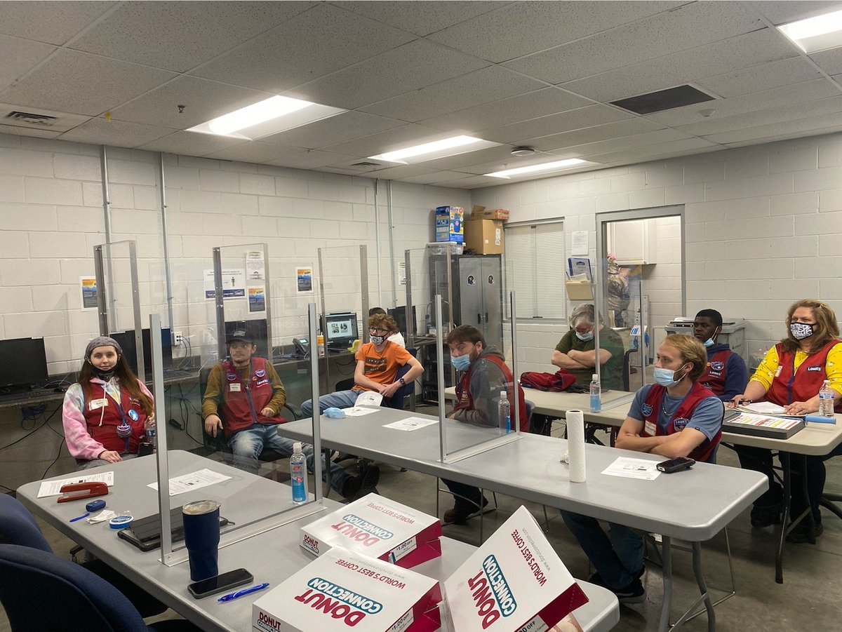 AshleySASM675's tweet photo. Just a little training over capturing Leads and behind the "WHY" we do it!! #675 STRIVING TO SUCCEED
@Brandon73676211 @DebDearing https://t.co/LWP7njbzw5