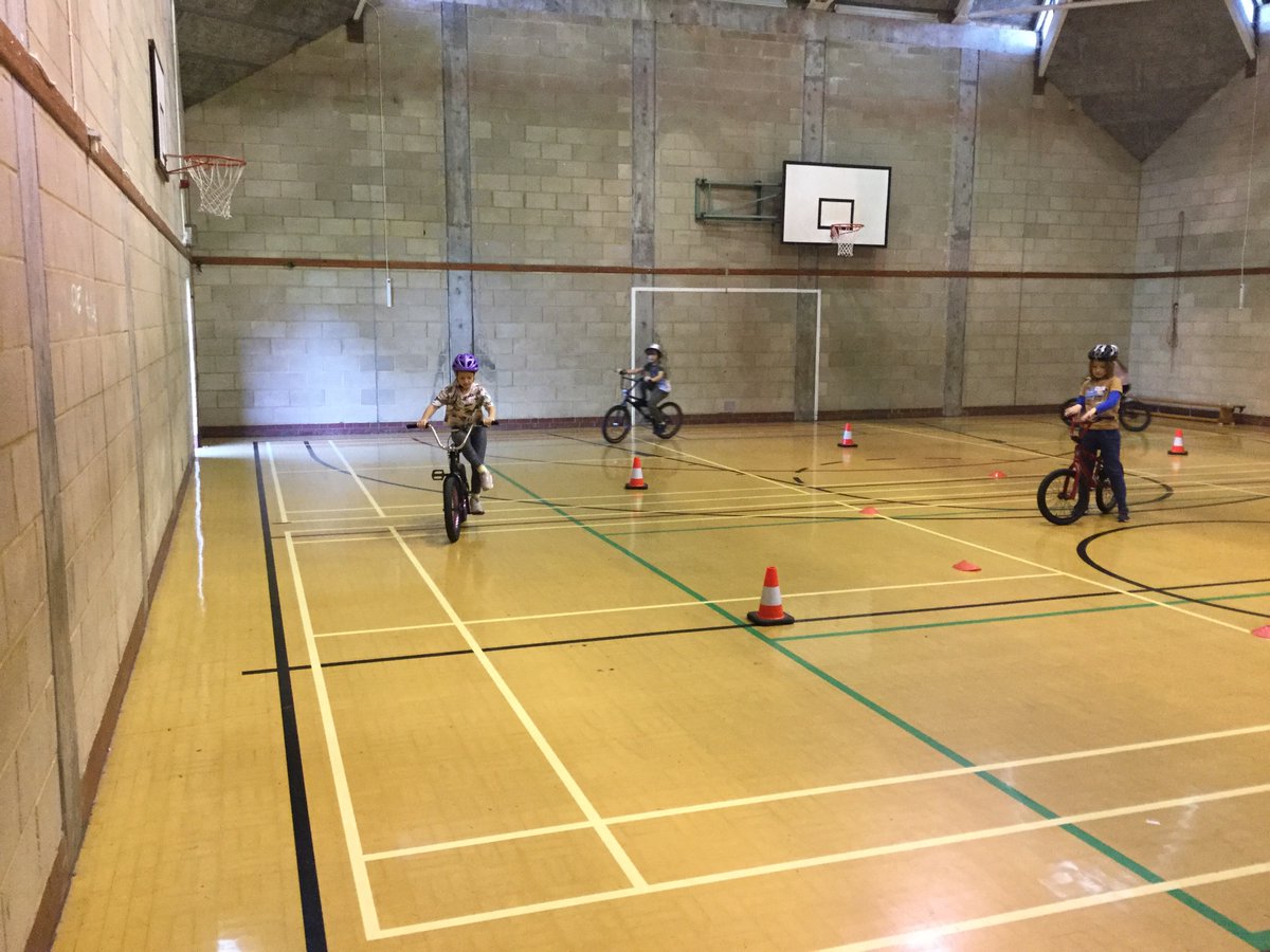 StChrisJunior's tweet photo. We really enjoyed having BMX champion @MikeBMXAcademy back in school today! Years 3, 4 & 5 enjoyed BMX workshops, learning some incredible tricks! #mystchris #ggroup #fgroup #egroup https://t.co/sDQmE8MOCH