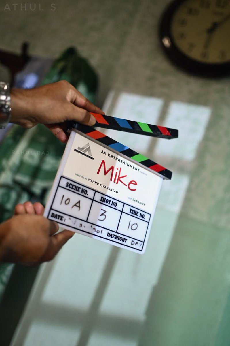 manisha_john_'s tweet photo. Many congratulations, @TheJohnAbraham, for stepping into the world of Malayalam films as a producer. Would love to know what #Mike is all about ๐ค
Directed by Vishnu Sivaprasad. Starring Ranjith Sajeev and Anaswara Rajan. Shoot begins! https://t.co/4HYDhLDVdz #johnabham #jafcian https://t.co/jdl9exTIOq