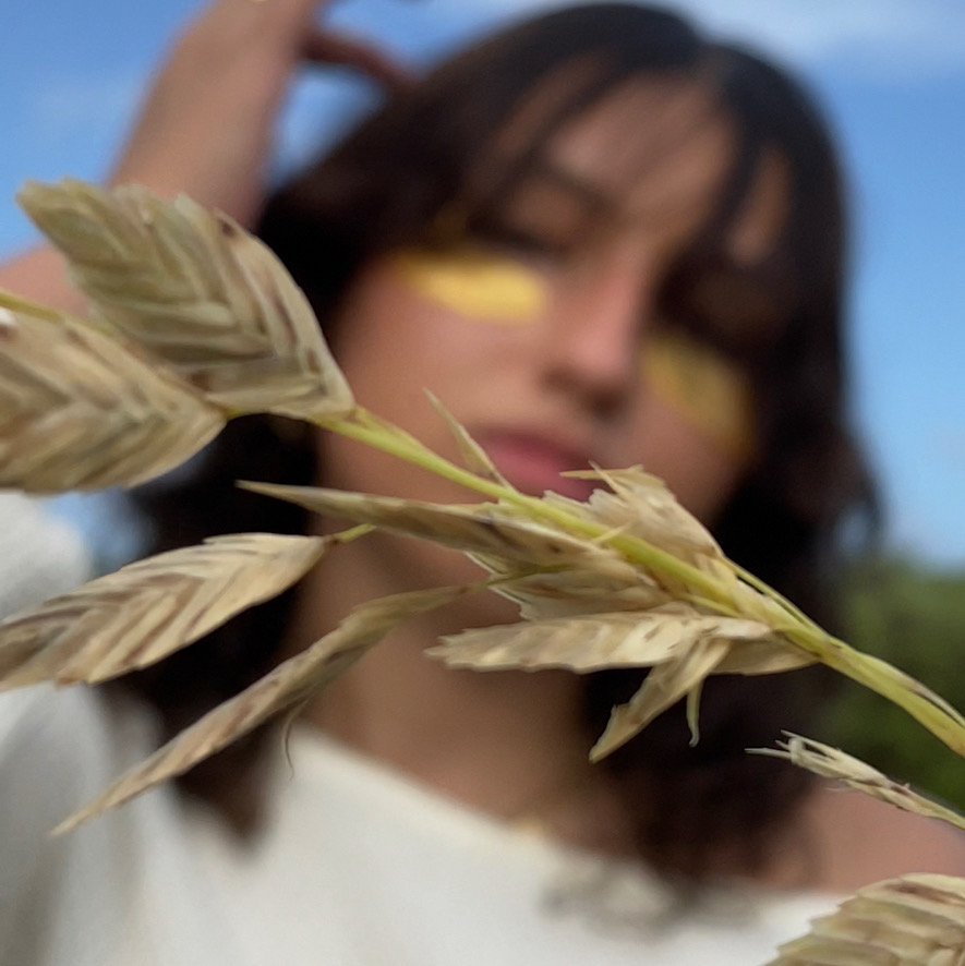 BEAUTOLOGYLAB's tweet image. Here’s to ingredients that feel like sunshine. 💛 #BeautologyLab