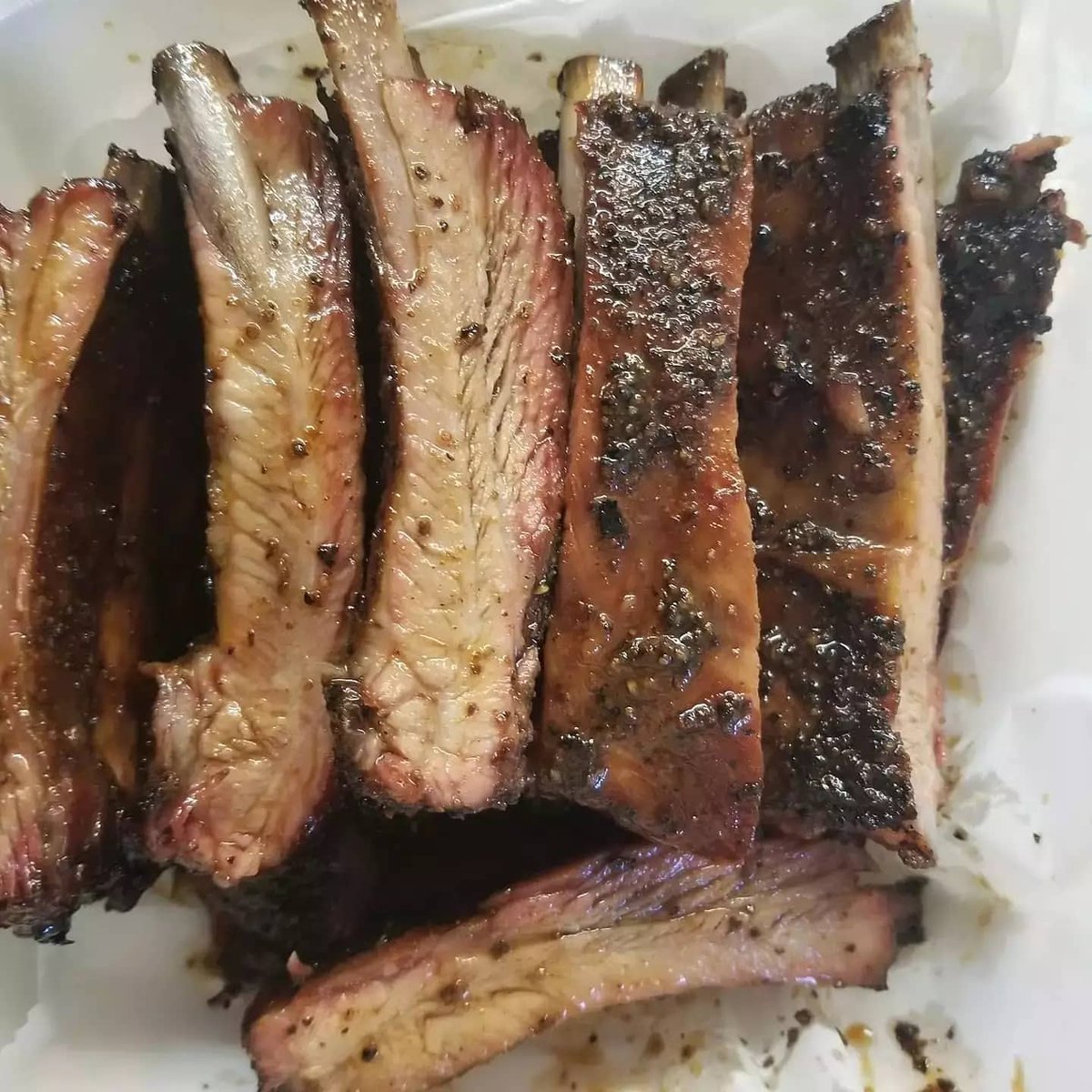Pattons_Alcorn's tweet photo. You already know Braves! Get them pre-orders in today cause tomorrow #ThatSmoke is coming! #40Slabs #WoodFired #LowandSlow #LetsEat #Pattons #Alcorn #RealPics #NoPhotoshop https://t.co/r49gz0gUzX