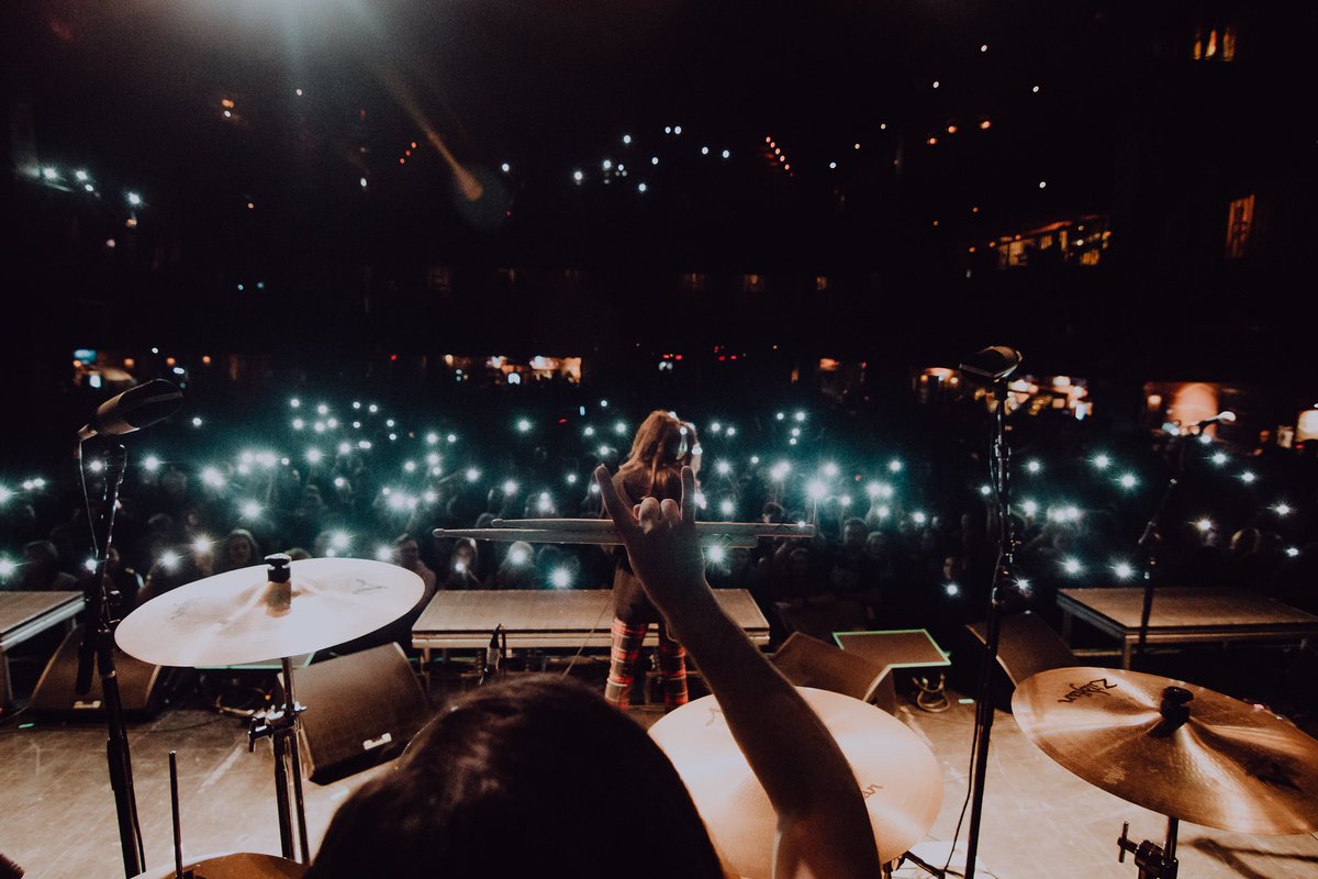 just over a week until we play <a href="/LeftysLiveMusic/">LeftysLive Music</a> in Des Moines AND drop a new single! 10/29 let’s YEE mf’n HAW baby 🤠

📷: <a href="/_jenmillerr/">jen</a>