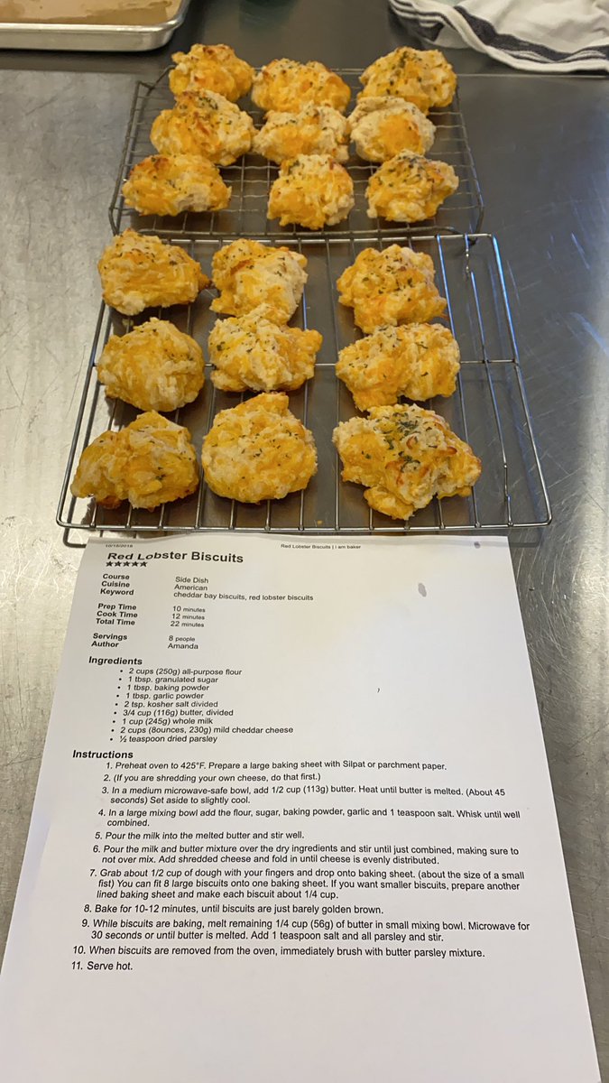 aberryfinn's tweet image. Red Lobster Biscuits- a garlic &amp;amp; cheese delight in Culinary I #LHSCulinary