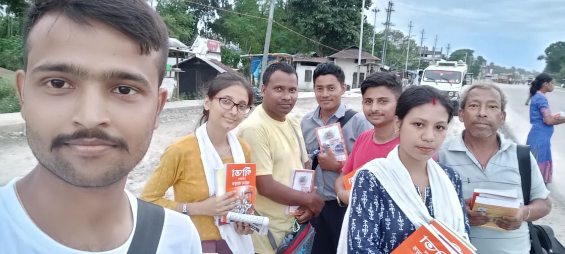 itsshyamalways's tweet photo. गरीब, झिलमिल दीपक तेज के, दशो दिशा दरहाल।
सतगुरु की सेवा करे, पावे मुक्ता माल।।
#GetFreeBooks https://t.co/Rcaly7HPju