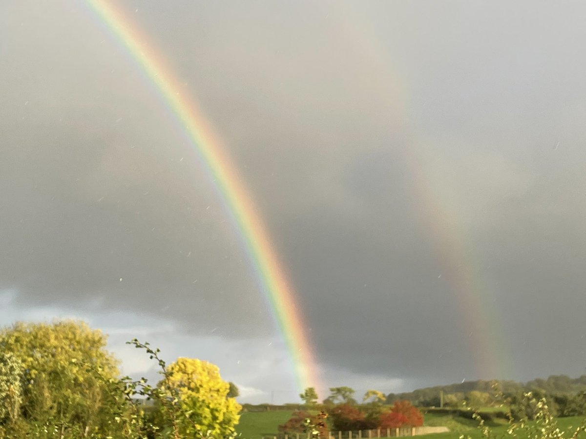 GrierAHP's tweet photo. #PostWorkWalk #DoubleRainbow https://t.co/axRq68GyNd