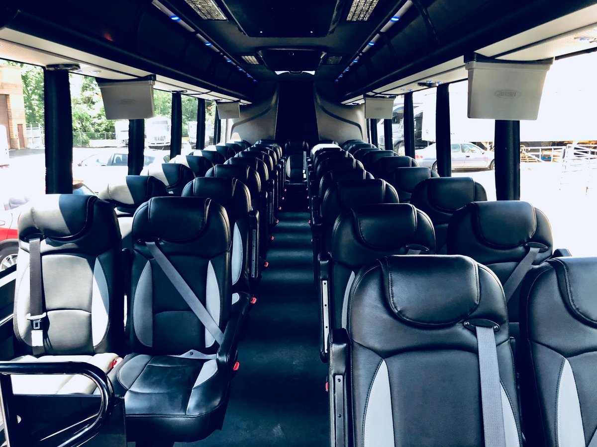 Modage_Style's tweet image. Attendees! Please check your email for important Style Tour details.