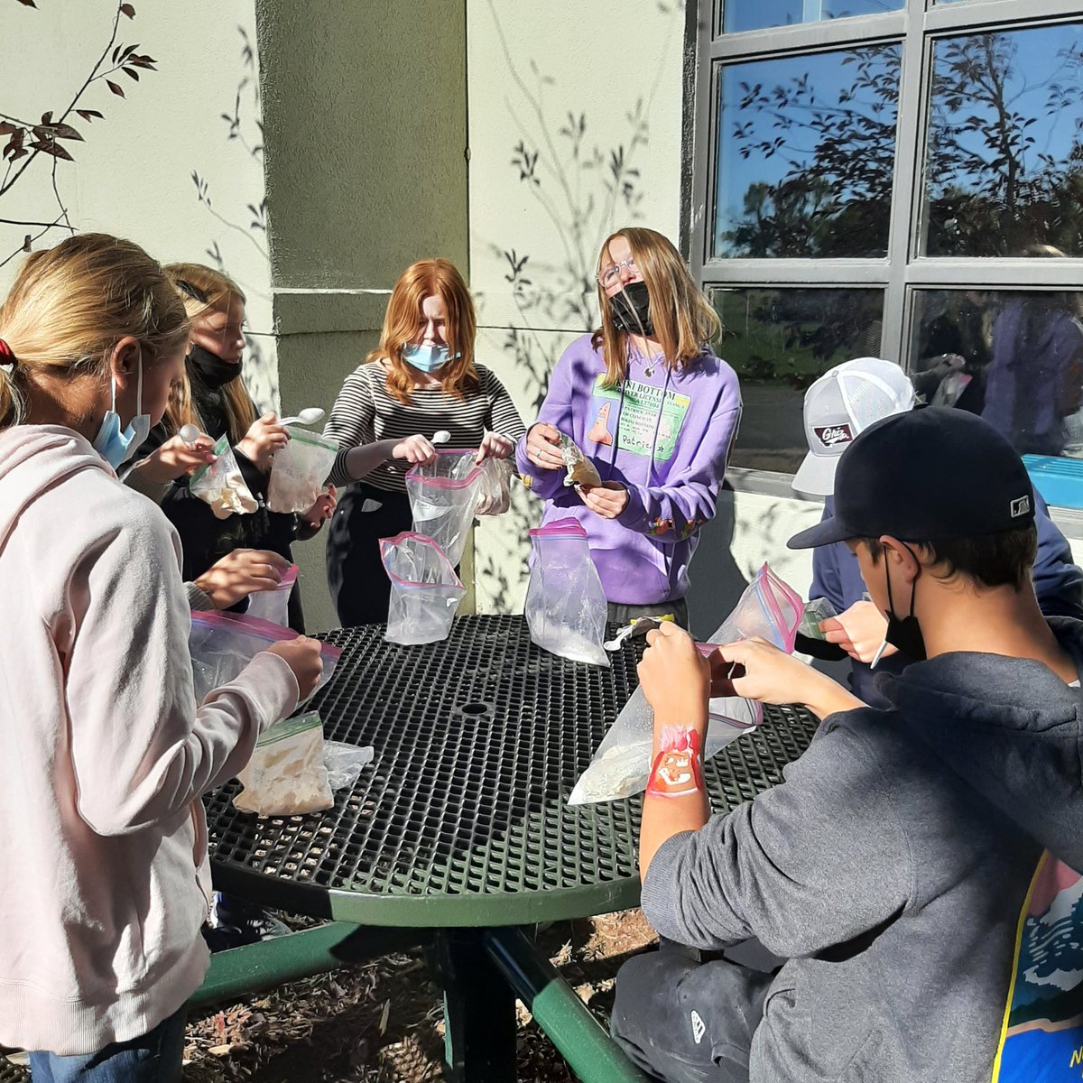 ClpmsScience's tweet photo. Making ice cream to further explore physical/chemical changes! #PSDproud #sciencerules https://t.co/yjLQZC7seK