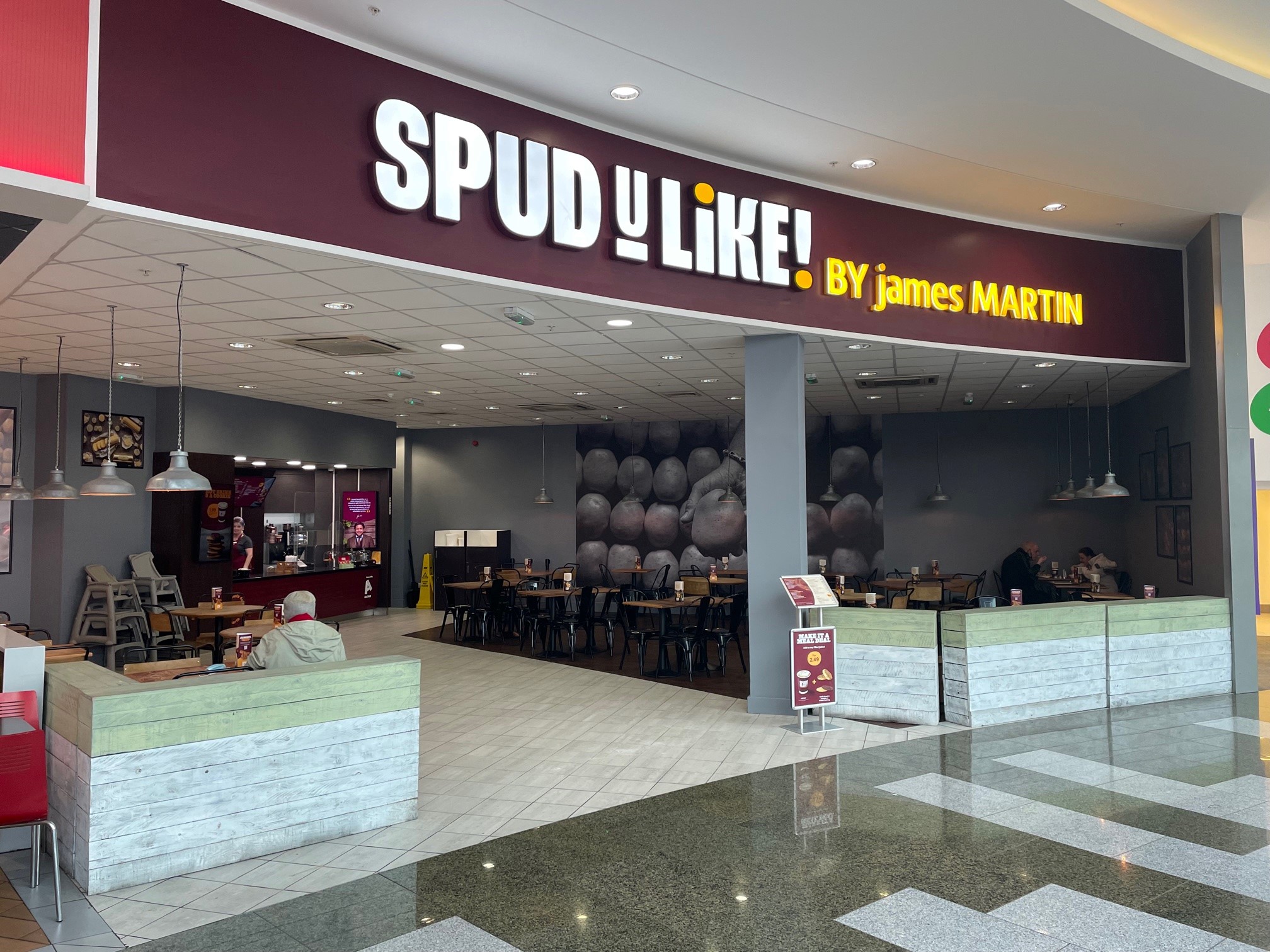 drake circus on Twitter: "Spudulike are back with a brand new look and new menu in collaboration with James Martin! Pop by and say hello to the team on the First Floor (