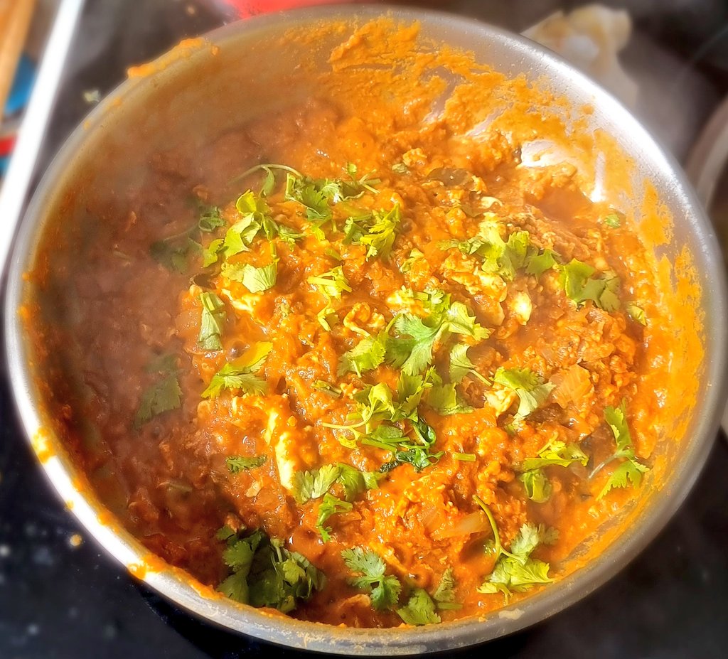 vigneshhari1's tweet photo. #MuttaiKulambu π
#Egg #Recipes #EggCurry #EggGravy
#VigneshCooks #VigneshClicks
#CookingChallenge #TamilCuisine https://t.co/pmNGTPb33j