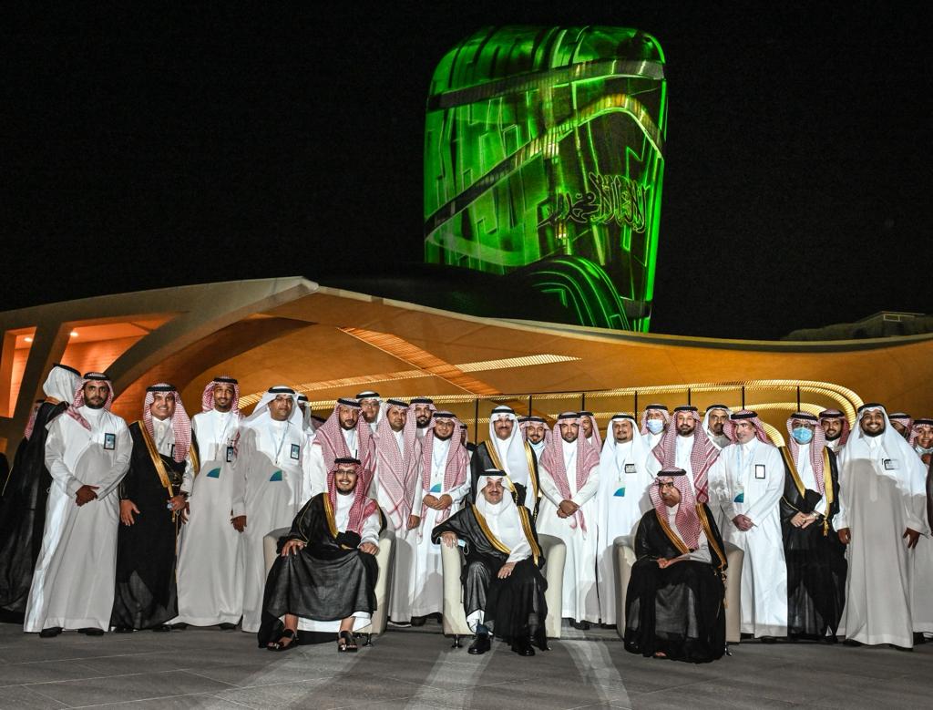 ComeAndDofr's tweet photo. رعى صاحب السمو الملكي الأمير سعود بن نايف
#أمير_الشرقية
وبحضور صاحب السمو الملكي الأمير أحمد بن فهد بن سلمان #نائبأميرالشرقية
افتتاح الملتقى الأول لإمارات المناطق للمبادرات والتجارب التنموية في مركز الملك عبد العزيز العالمي "إثراء"، بمشاركة 13 إمارة منطقة. https://t.co/QfzUc3aHtl