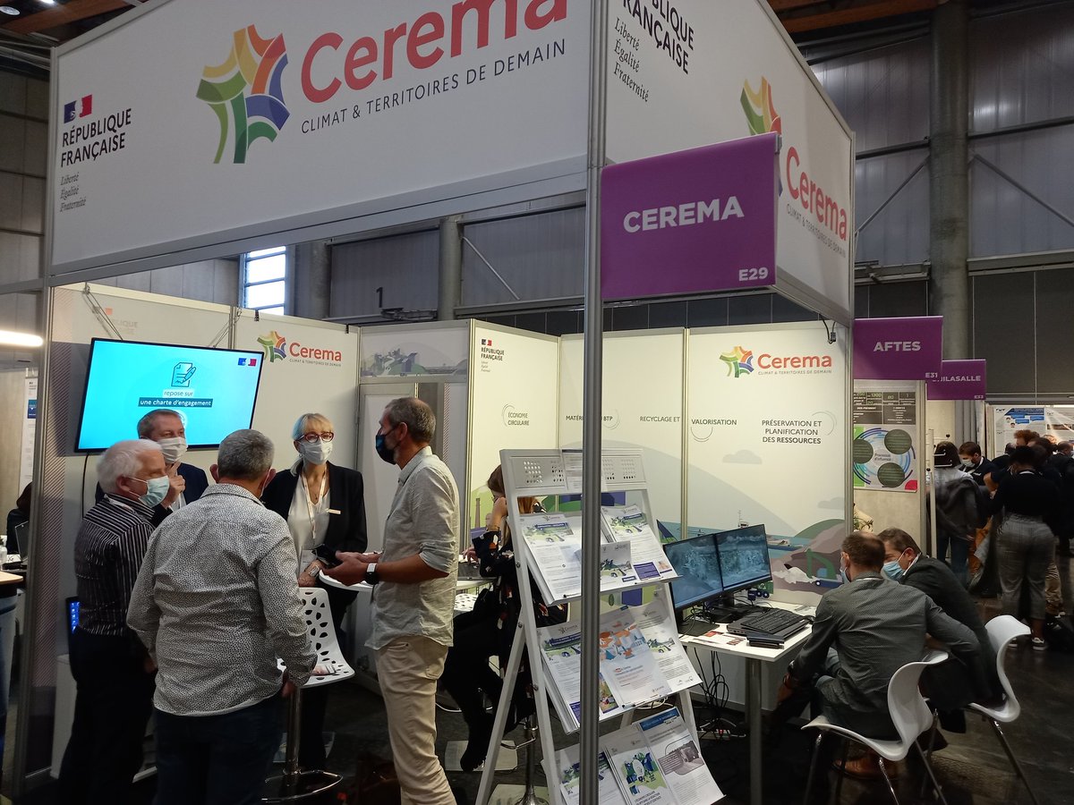 L'outil SIG du <a href="/CeremaCom/">Cerema</a> pour la planification et la transportabilité des ressources minérales du #btp au bénéfice des producteurs de matériaux : une présentation au forum des exposants du congrès de la SIM à Lille #economiecirculaire #carriere