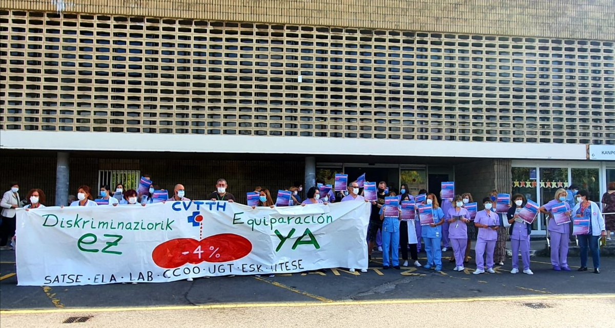 LABosakidetza's tweet photo. #CVTTH
📢 Diskriminaziorik ez!
📢 Equiparación ya!

✊ Kontzentrazio egin dugu gaur, asteazkena, goizean, Galdakaoko ospitalean. 
✊ Nos hemos concentrado, hoy miércoles, en el Hospital de Galdakao. https://t.co/qktovqulYV