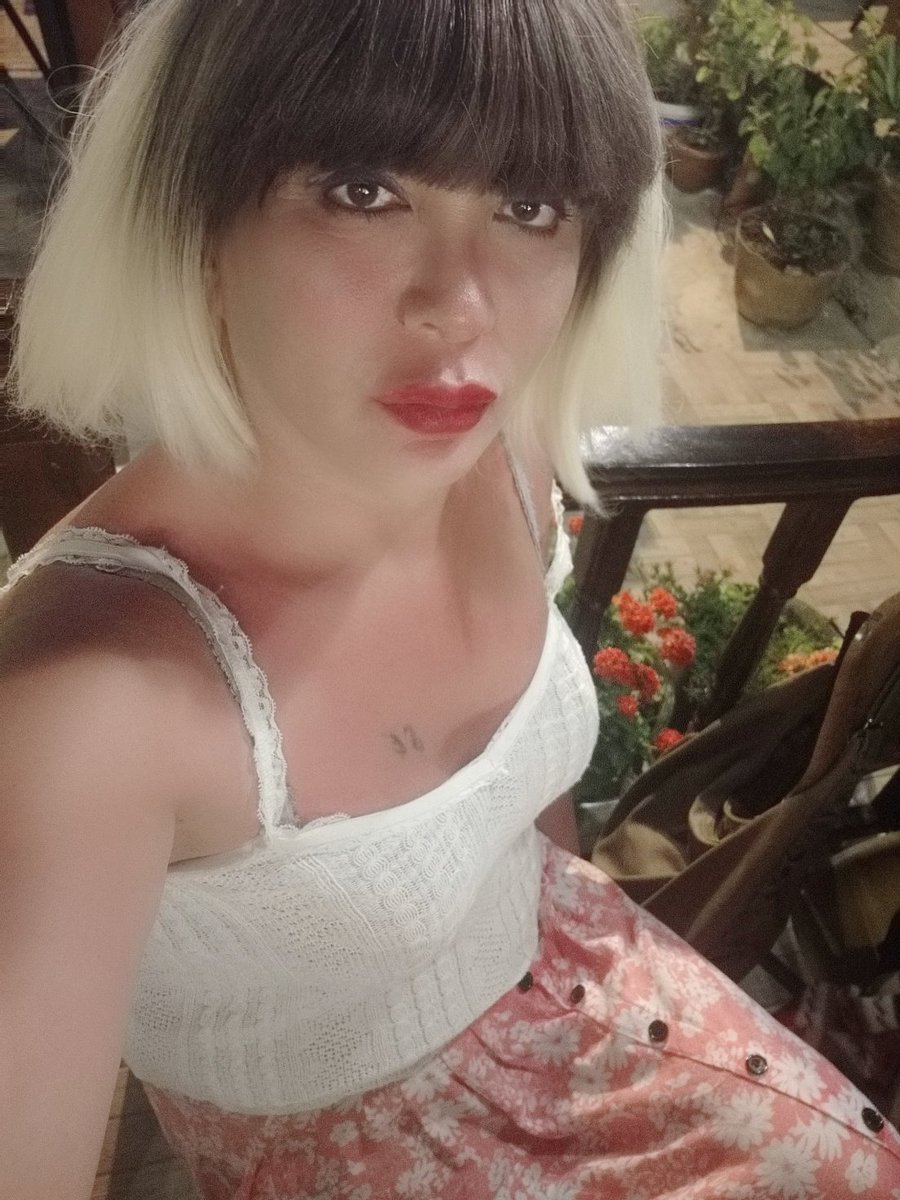 Fatma70083558's tweet photo. #beylikduzu---Kendi ışığına güvenen
başkasının!!! parlamasından
 korkmaz./_ 
0**539**299**25**57
#beylikduzutravesti https://t.co/kMRwLAOhIS