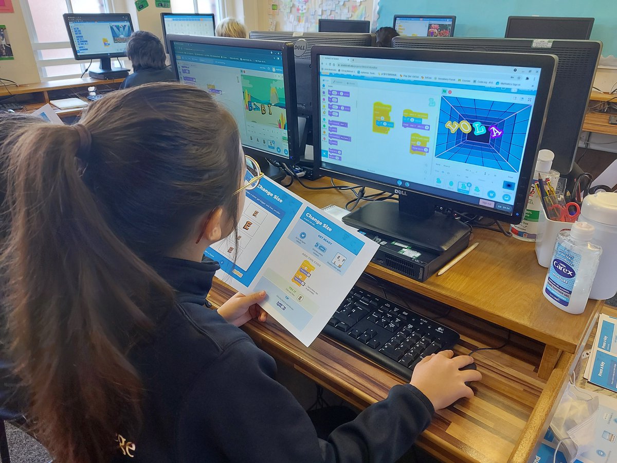 SJC_Juniors's tweet image. #SJCR9 have enjoyed their introduction to @scratch using coding blocks to code their names.
#SJCJuniors
#SJCComputing
