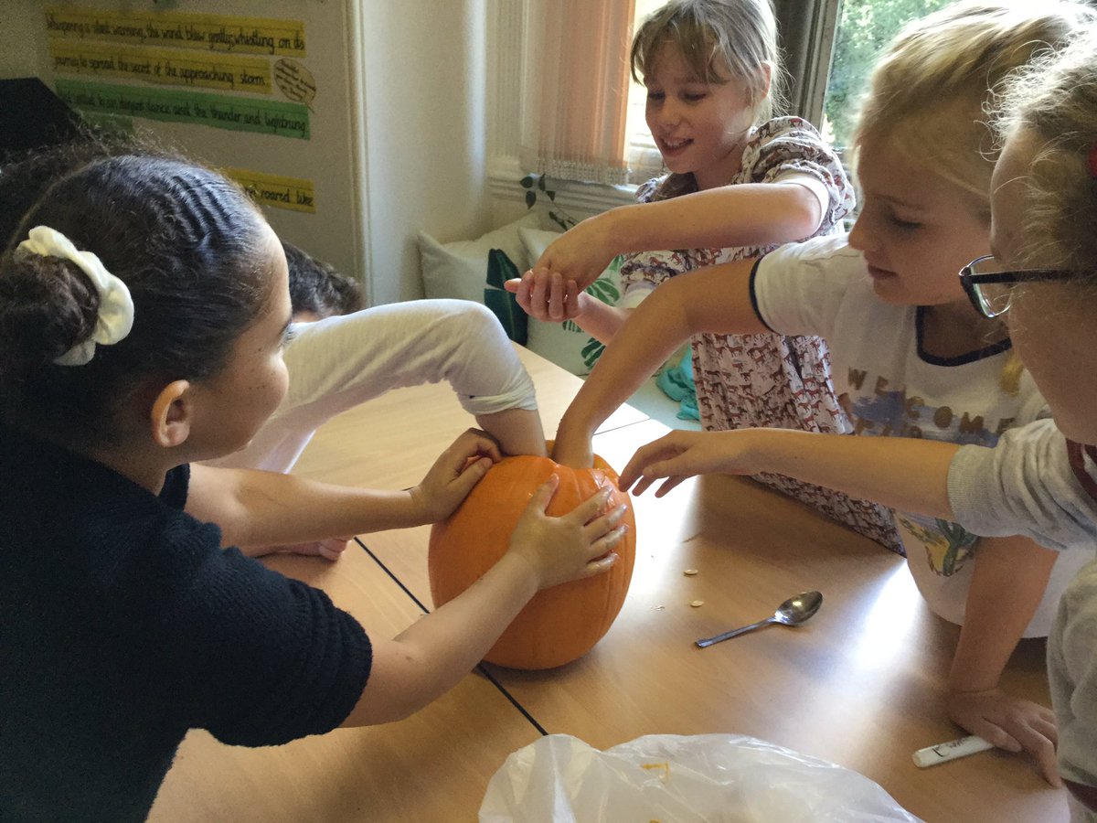 CarrdusYear5's tweet photo. Teamwork and communication on display as we worked in teams to carve pumpkins today! Well done, Year 5! https://t.co/epa6iMRsK4