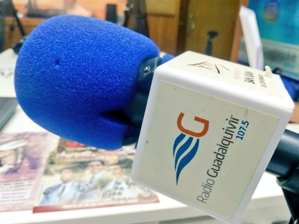 AndresAlfonso75's tweet photo. 📍HOY A LAS 15 HR. 📻🐂"EL PASODOBLE" @rguadalquivir 107.5 FM. ESTARAN LOS AFICIONADOS 🎙️🗣️ @casado_martin Y #ManuelMartin
DISPONIBLE PODCAST 🎧📱
@portaltaurino @torosevilla @RitosdeSevilla @mesoneserranito @carruseltaurino @tpt_tv @jmpesu @LATIERRADELTORO https://t.co/Yh3iatAiA1