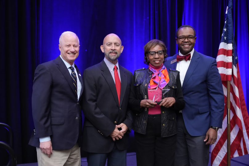 Dr. Mordecai Ian Brownlee tweet media