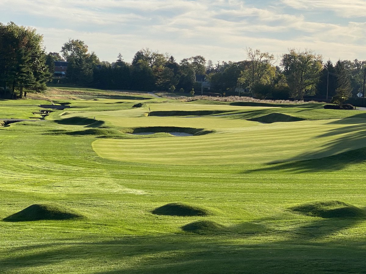 Mattmac2274's tweet photo. Another beautiful Fall golf day ⁦@LlanerchCC⁩ https://t.co/8DSrw3IJx8