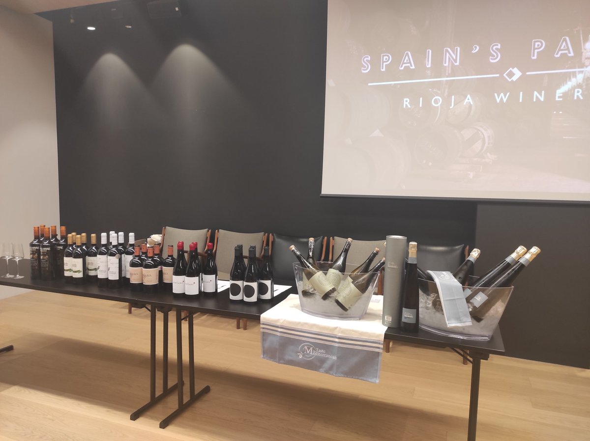 ICEXCroacia's tweet photo. Gracias a las empresas españolas que participaron el día 07 en la cata de #vinosespañoles 
@ALTAALELLA #Neleman #DominiodePunctum #Baldovar923 @LGarsea @PradoReyBodegas @Edetaria @LaRiojaAltaSA #Yzaguirre 

#SpaininyourGlass
#TastetheMediterranean2021 https://t.co/I7RxLT3Fv3