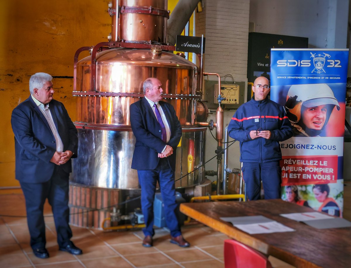 Signature d'un acte important entre le BNIA et le <a href="/Sdis32/">SDIS 32</a> pour la prévention, la production et la lutte contre l'incendie des feux liés de stockage et de production d'<a href="/armagnac/">Armagnac (Official)</a> en présence de notre Président, Patrick Farbos, et de Bernard Gendre, Président du SDIS32.