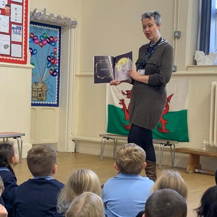 DiversityCogan's tweet photo. Today in #FoundationPhase assembly, we heard the story of #StanleyTheDragon's new friendship - and his whole new way of life!π²π A lovely, gentle rhyming tale from @Tweetie_Pie_16, #EmilyFord and super publishers @BooksBears π»π https://t.co/u6HTUqvfRf
