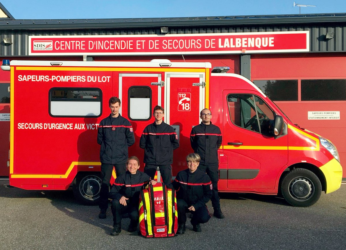 PompiersDuLot's tweet photo. Les @PompiersDuLot en formation d'équipier #PromptSecours du 11 au 16-10 à #Lalbenque.
https://t.co/sRjiZG9Z2T https://t.co/TLKAyNC0aH