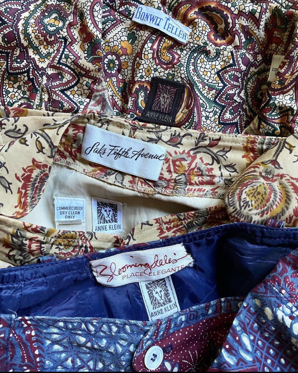 Exhibitors are previewing the goods and we can’t WAIT to see them in person! Tickets online for next Fri-Sat: manhattanvintage.com 👋💛🤩