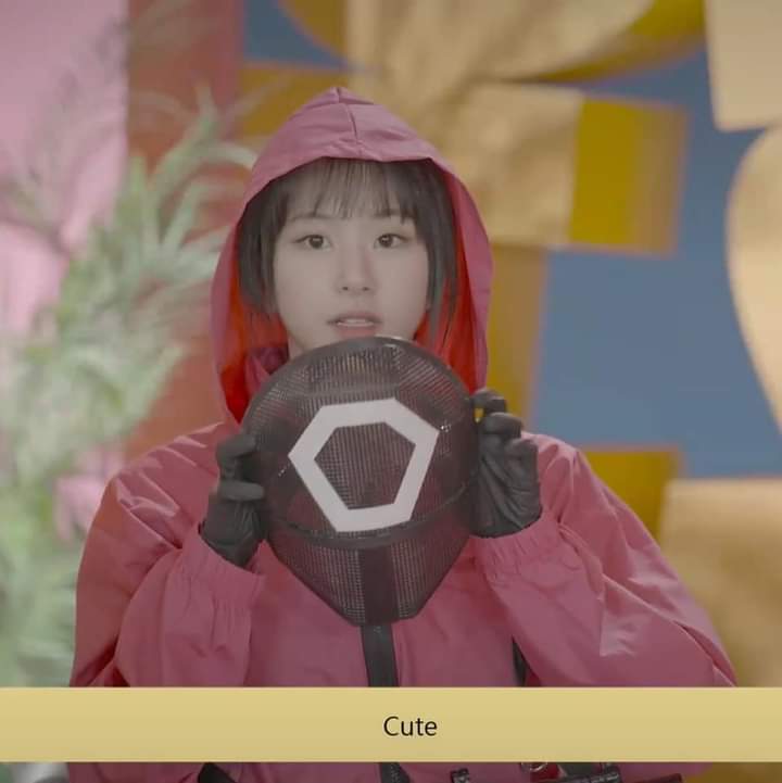 japzo_o's tweet photo. Son Chaeyoung the cutest living alive istg @JYPETWICE #Chaeyoung #TWICE #6thAnniversary https://t.co/3hZKIUDjLN