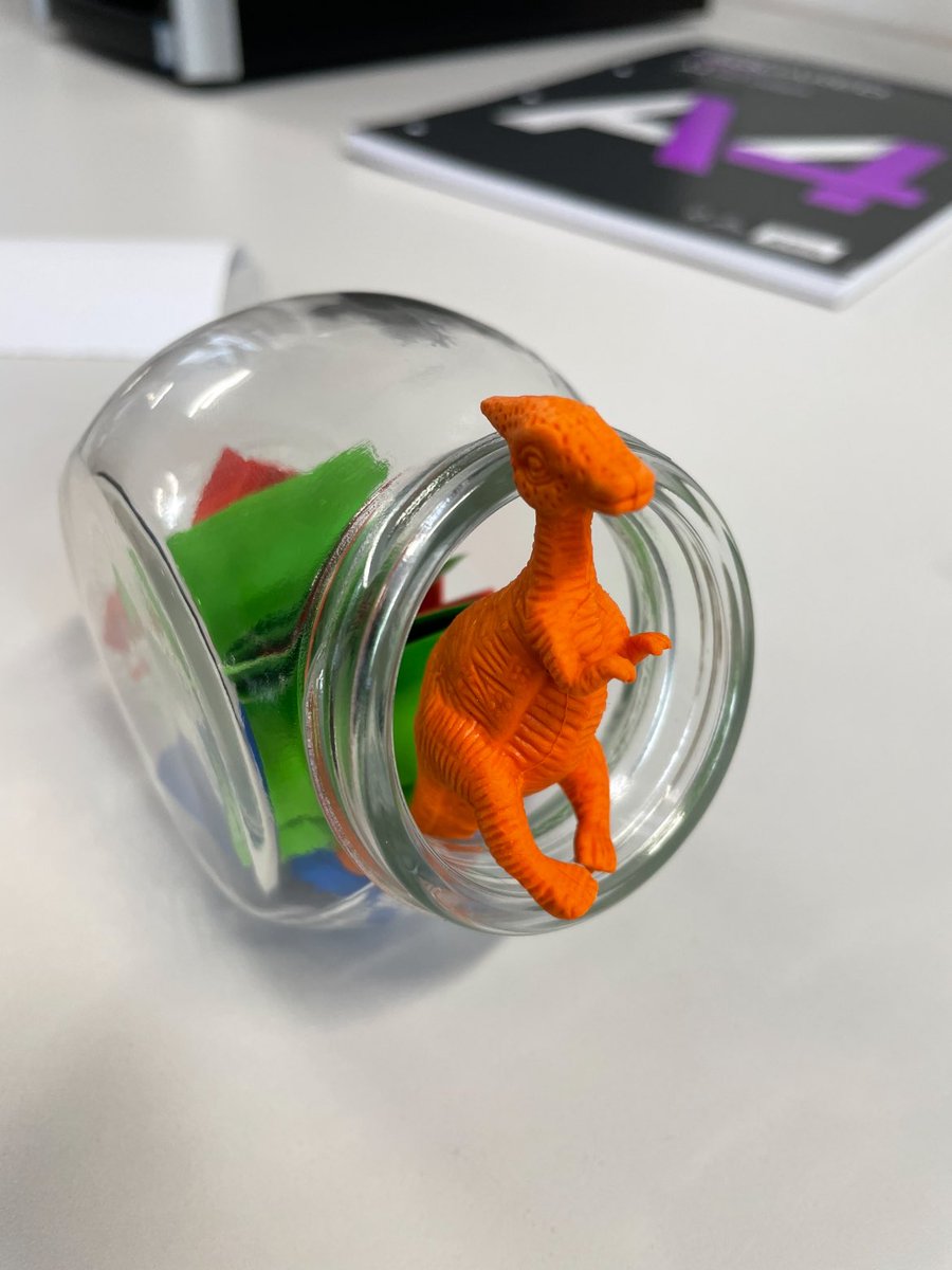 rob_uos's tweet photo. Well-being jars with #AM211! https://t.co/IzPq8mzVqm