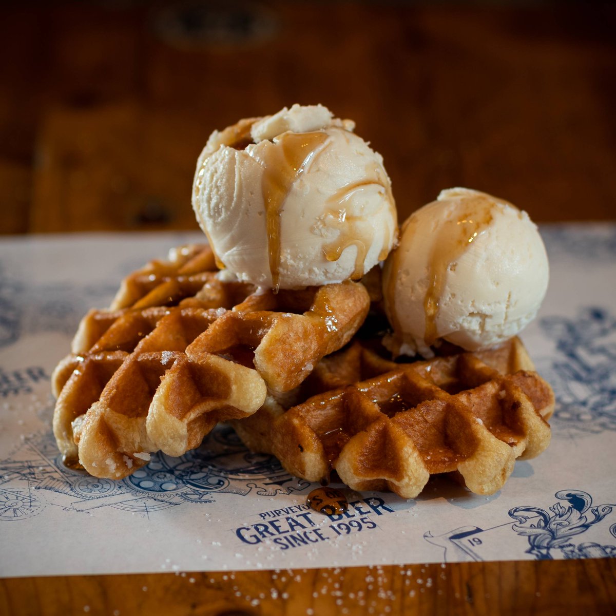 HOS_Durham's tweet photo. What goes best with Belgian beer (Other than more Belgian beer?!)... That's right, Waffles!

Our waffles come with vanilla ice cream and maple syrup...and they're so so good 🍦🍁

#durhamfood #food #durhamdessert #theheadofsteam #headofsteam #greatbeer #est1995 https://t.co/C8xqfbwWx0