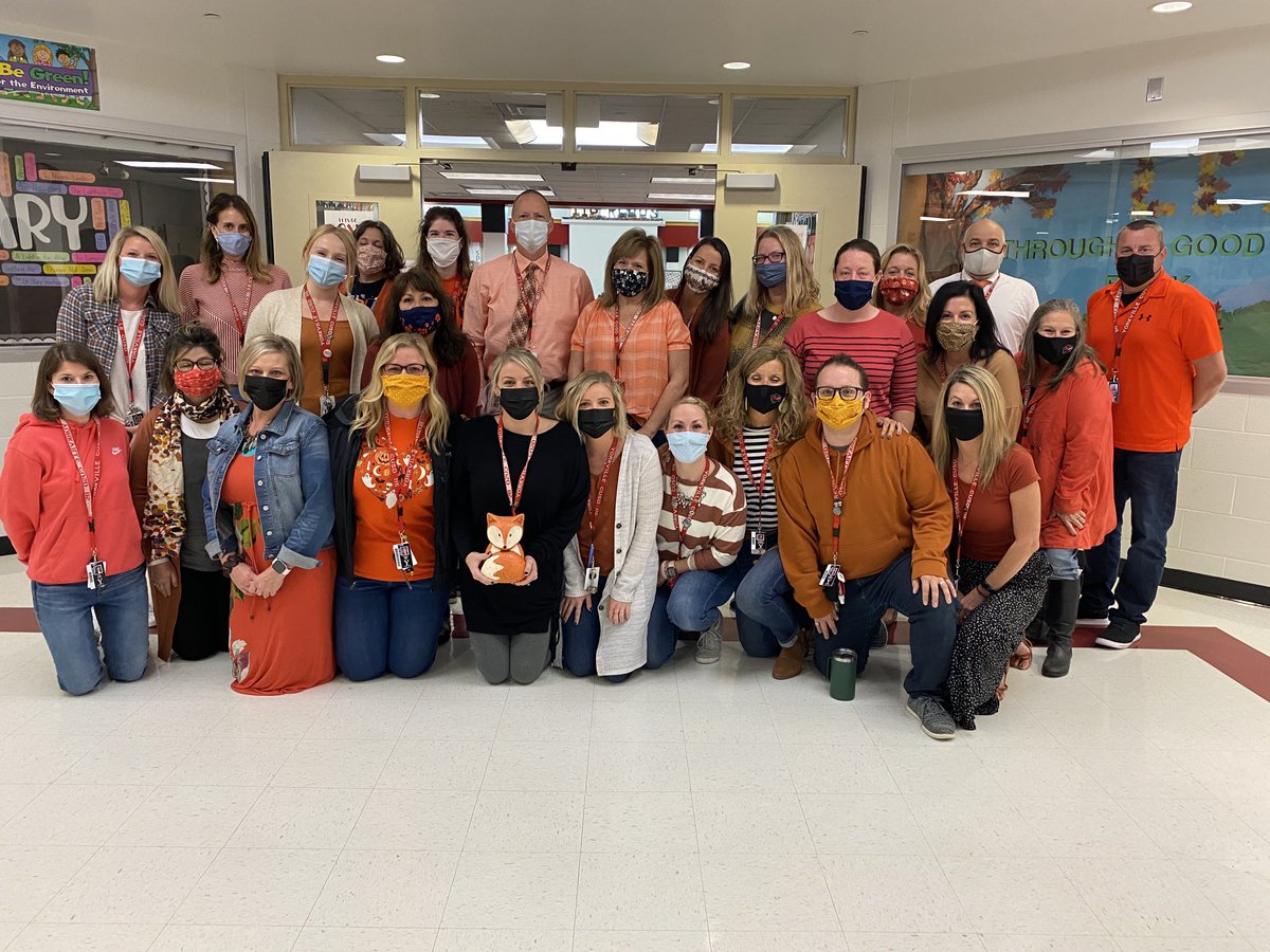 Team YIS is celebrating National Unity Day today! #spreadkindness #nationalunityday #ThisIsYIS #anti-bullying