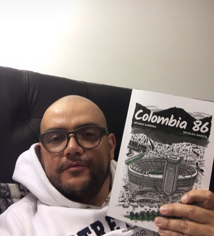 ParaguaTv's tweet photo. Hoy quiero recomendarles esta gran obra de @WcGullit . Una increíble y divertida versión  de la historia que pudo ser….y nunca fue !! ⚽️ https://t.co/Kqo1FBdCDC