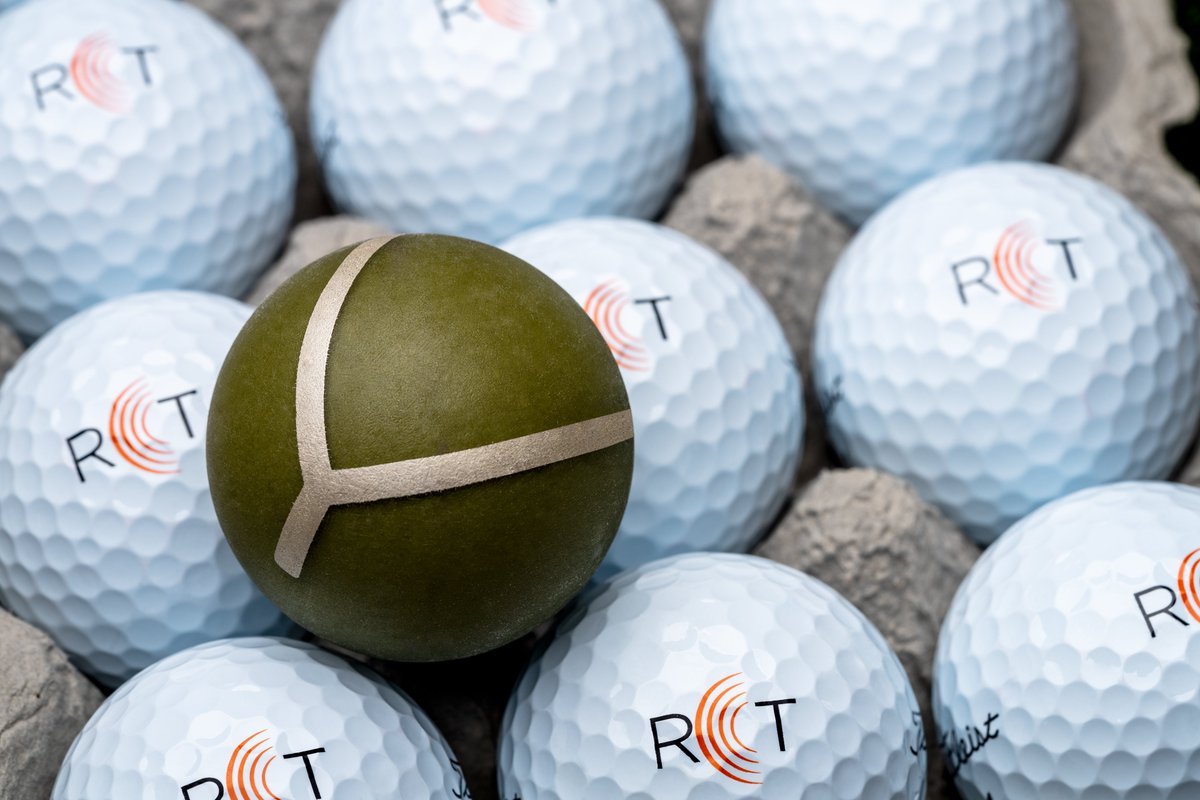 FIRST LOOK: <a href="/Titleist/">Titleist</a> Pro V1 and Pro V1x Radar Capture Technology (RCT) golf balls are designed to excel in indoor hitting bays. bit.ly/3AZFJjN