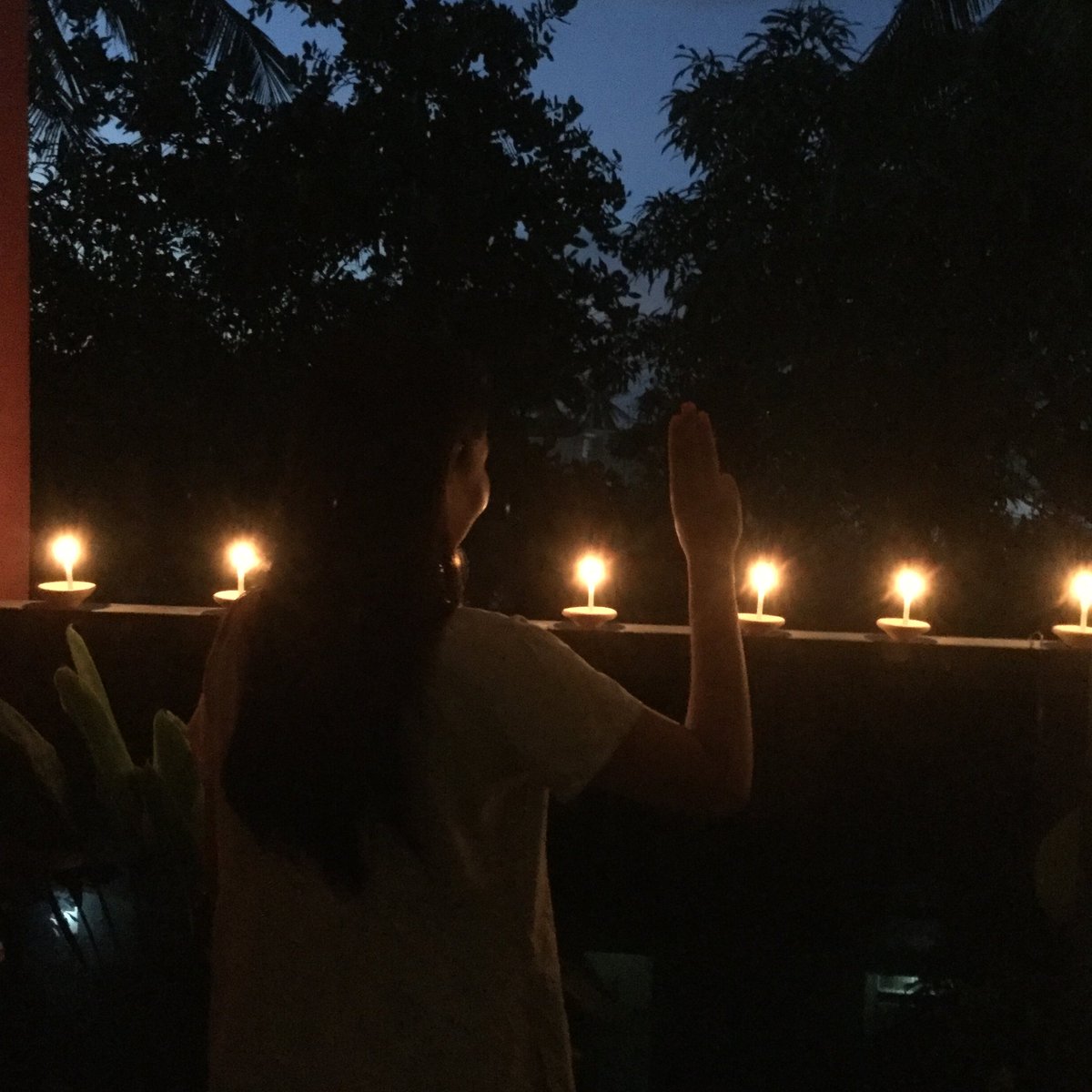 We keep fighting until end
#Oct20Coup 
#CandleStrike 
#whatsHappeningInMyanmar