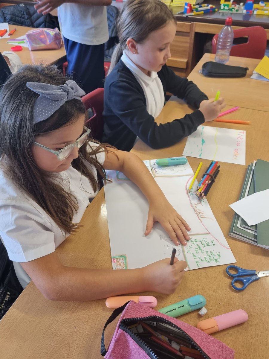 CarmondeanP3's tweet photo. P6S is a hive of activity this afternoon as we prepare for our Inventions Showcase next week! 😁 Remember inventions are due in on Friday as well as your advertising posters. I cant wait to share all of your inventions with other classes in the school! 💫 #wlstem @carmondean_ps https://t.co/i8rDZcMhGx