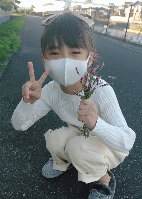 津久井有咲のTwitter画像38