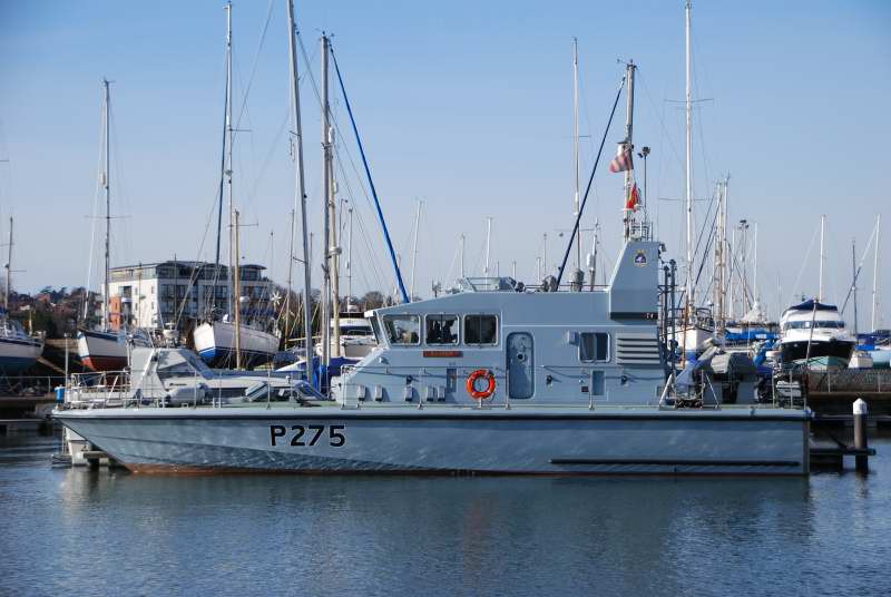TheSuffolkMan's tweet photo. #RoyalNavy in #Suffolk 
1. #P294 #HMSTrumpeter #Ipswich 
2. #RoyalMarines on #AltonWater
3. #P275 #HMSRaider #Ipswich 
4. Formerly #HMSBeckford #Shotley #StourEstuary

https://t.co/2aFOBvwwnB https://t.co/gIAGkxevpA