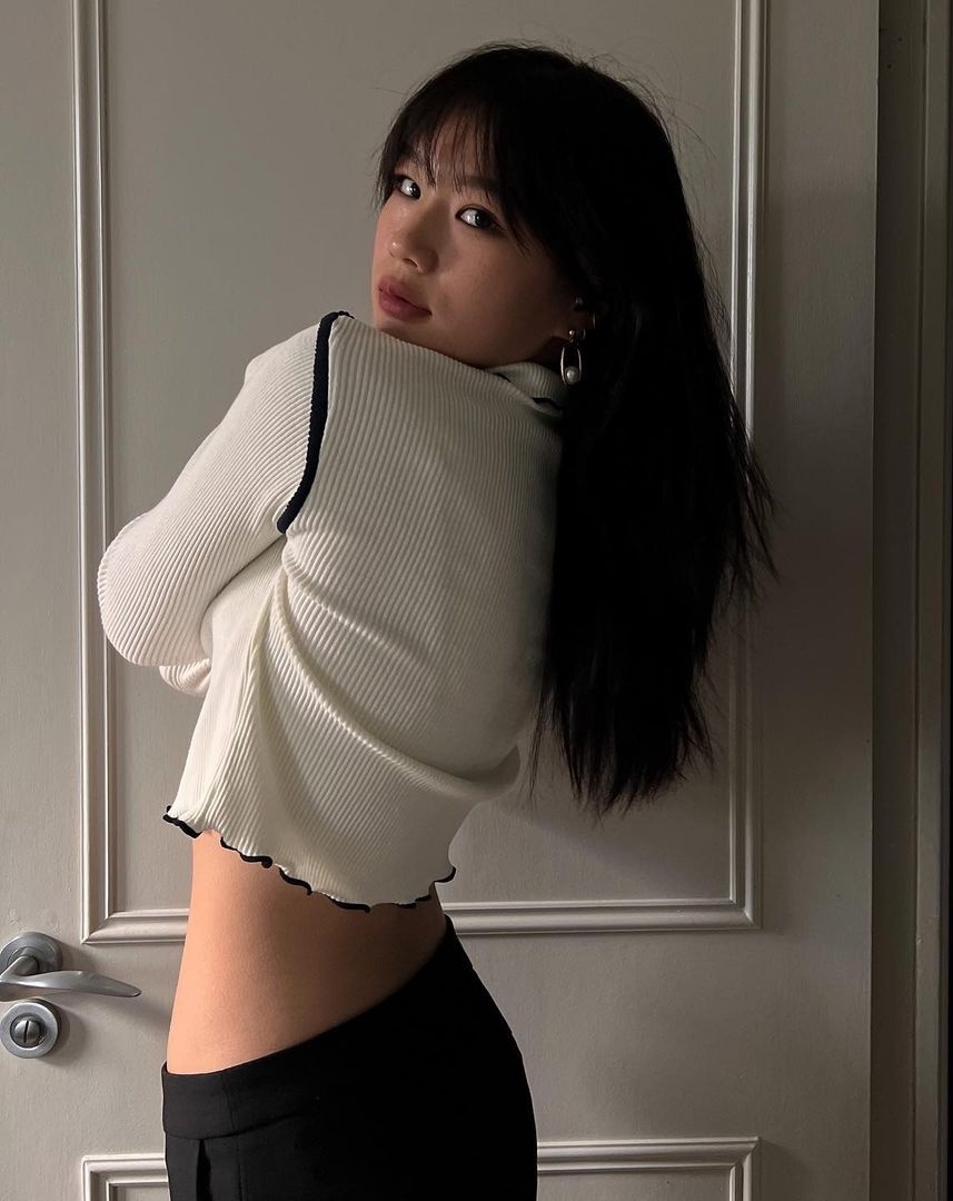 ㅤ

         not   new   to   rp,   just  restarting
         looking  for new interactive moots.
         like  and  rt  for  a follow and a dm. 

ㅤ