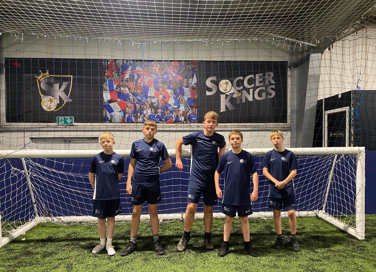 SportSevenhills's tweet photo. Thank you to @SchoolOakfield for welcoming @PhoenixHousePRU for such a great afternoon with our KS3 in a football fixture. 

Excellent #Respect shown by both teams who supported one another for the full duration of the games. 

We look forward to the return fixture 😁 https://t.co/b8fHVVnPRW