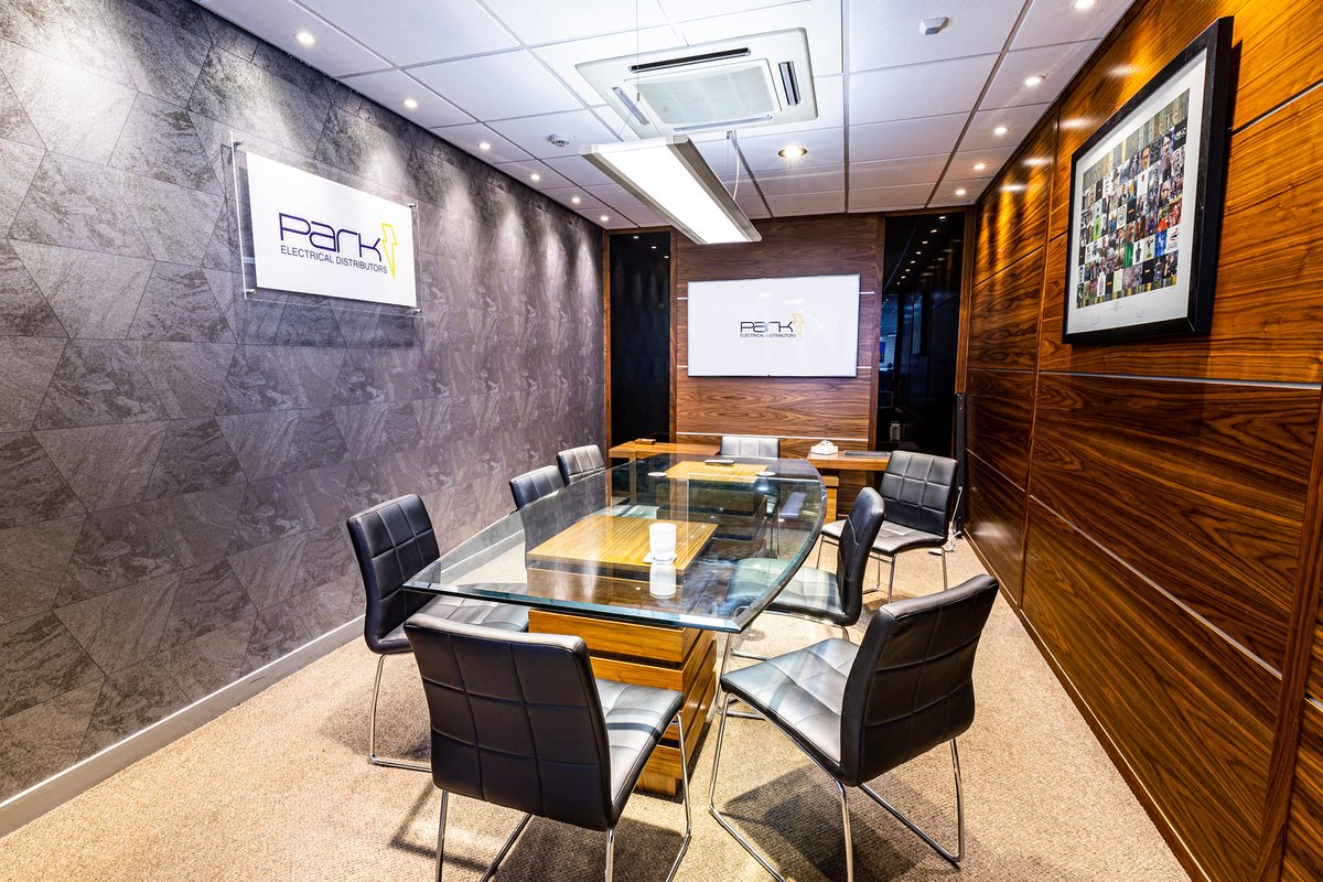 Park_Electrical's tweet photo. Our creative brainstorming space 📍
One of our favourite rooms at our HQ, designed to spark those creative juices! https://t.co/wAKIbhoE3k