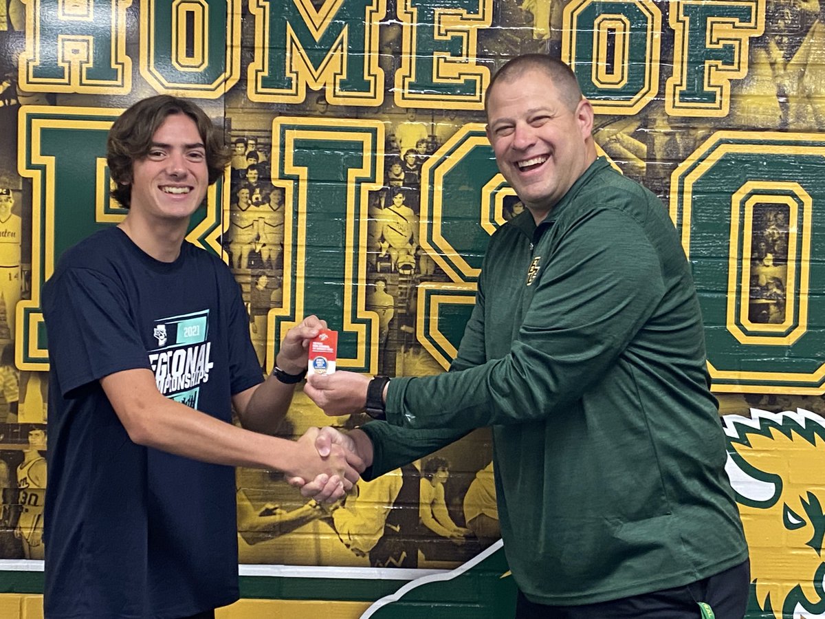 Owen Kottkamp, Jr cross country runner for Benton Central, receives a sportsmanship pin for helping struggling runners after they crossed the finish line at the Benton Central Cross Country Sectional.  A great example of sportsmanship!  Great job, Owen!  #IHSAA