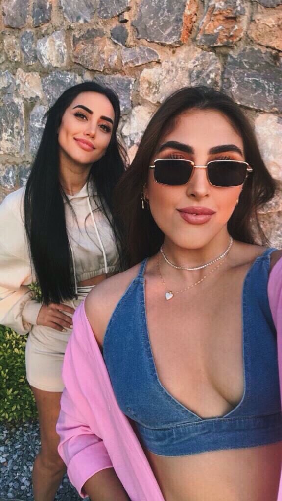 Azrailin görünce siz zaten ölmüşsünüz deyip es geçtiği arkadaş grubu