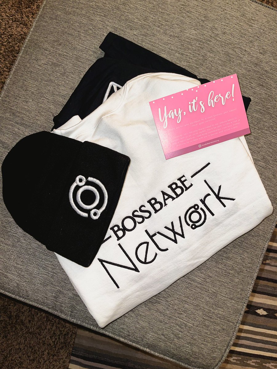 BossBabeNetwork's tweet photo. The fall/winter apparel is NOW HERE FOR PRE-ORDERS! But don’t worry! They’ll ship out in 2 weeks 🥰💖

Crew necks
T-shirts
Baseball
Beanie 
Aaaaaand the crew socks are back!

Please note that this is a pre-order. Orders will be shipped out November 6.

https://t.co/wwNFl9U74A https://t.co/2ch368We48