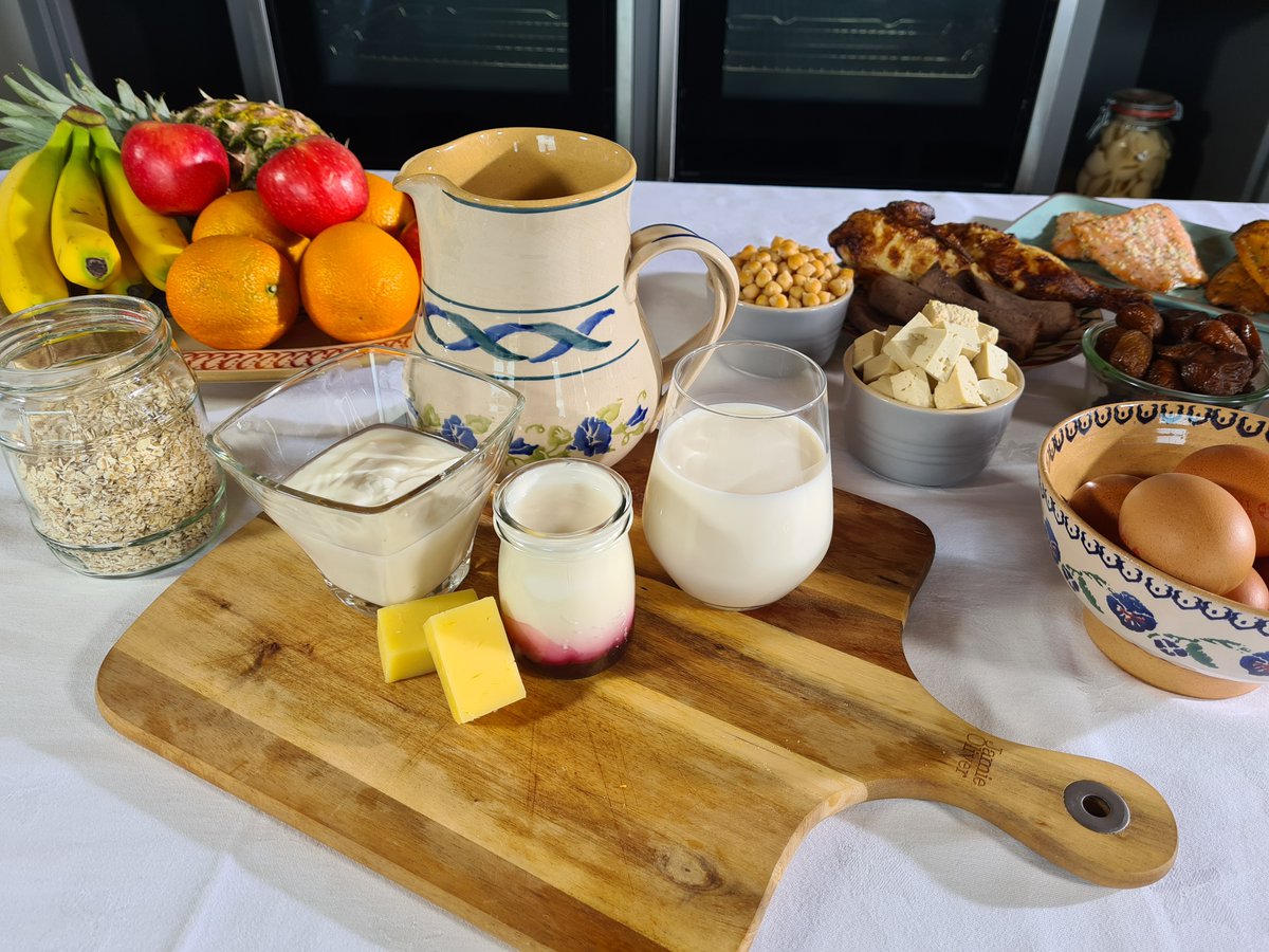 National Dairy Council (@ndc_ie) on Twitter photo ‘Basing your diet on natural whole foods from each food group will help to meet the nutritional requirements for bone’ – Dr Eimear Dolan <a href="/eimeardol/">Eimear Dolan</a> speaking at HPX High Performance Nutrition conference on #WorldOsteoporosisDay ‘Basing your diet on natural whole foods from each food group will help to meet the nutritional requirements for bone’ – Dr Eimear Dolan <a href="/eimeardol/">Eimear Dolan</a> speaking at HPX High Performance Nutrition conference on #WorldOsteoporosisDay