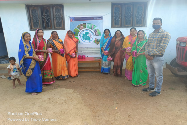 This International Day of Rural Women, under the theme " Rural women cultivating good for all". Let's recognize the work of these heroines in the food systems of the world and let's claim rural areas with equal opportunities for all
#SeedWorks #seedthatworks #givingbacktosiciety